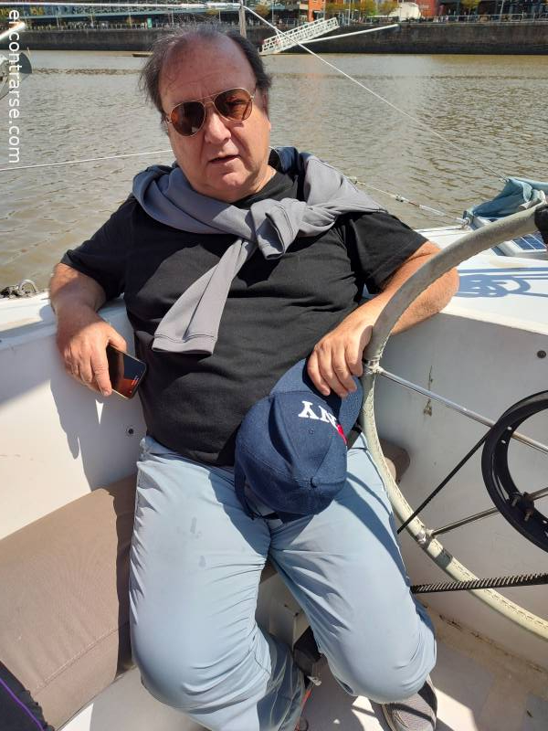 27253 13 TE GUSTARIA NAVEGAR EN UNA GOLETA?
