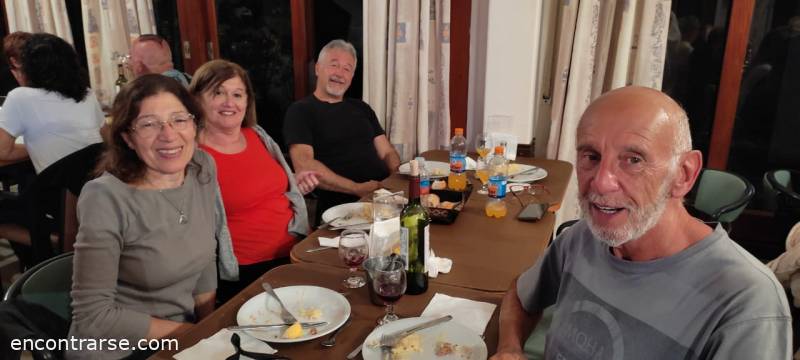Encuentro 27334 : No te olvides el Baldecito y la palita !!!
