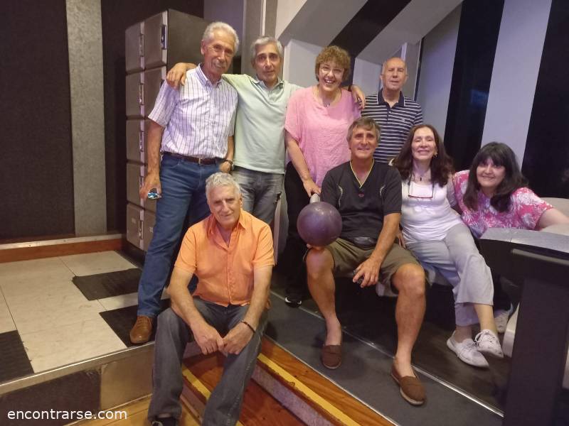 27378 8 POR OTRA SALIDA DE  BOWLING, VOLVEMOS A PALOKO !!!
