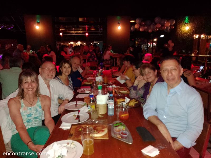 27525 10 ASPEN CLASICOS POP FOOD & LIVE MUSIC