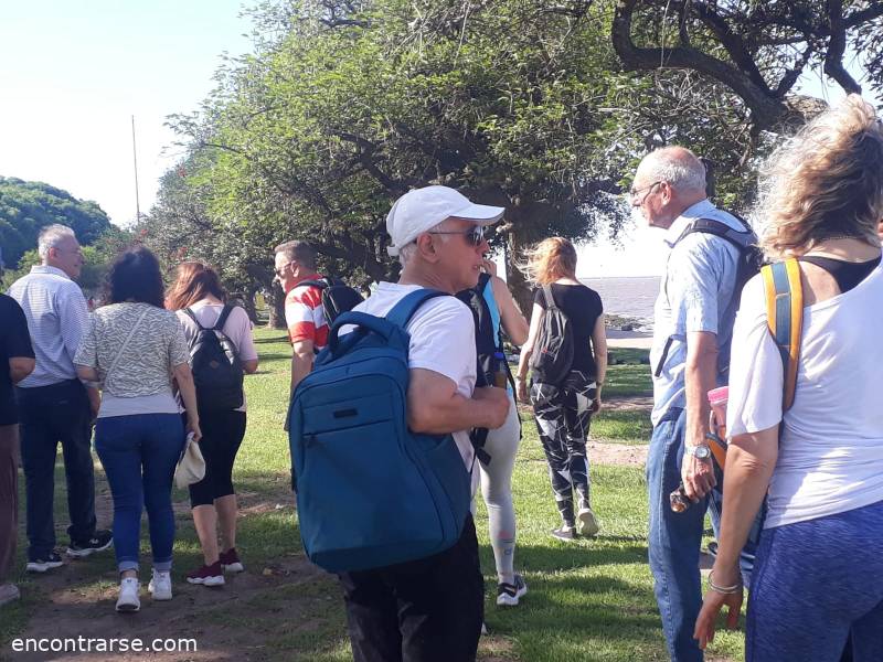 27674 12 CAMINANTES, VOLVEMOS A LA RIVERA NORTE!!! y merendamos en el coqueto resto de la estacion Anchorena.