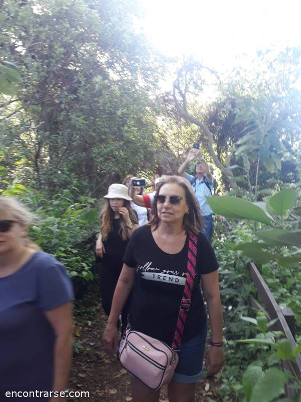 27674 16 CAMINANTES, VOLVEMOS A LA RIVERA NORTE!!! y merendamos en el coqueto resto de la estacion Anchorena.