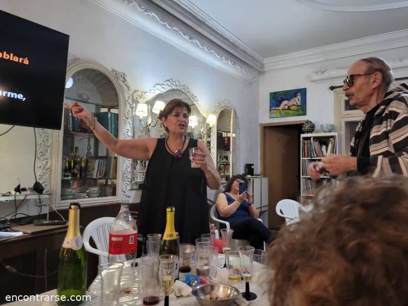 27811 44 TE INVITO A FESTEJAR FIN DE AÑO JUNTOS  EN MI CASA..