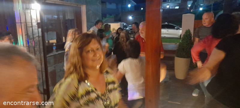 28001 9 Entre 
