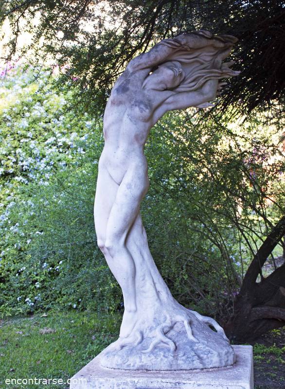 28034 14 Museo Evita  .- Botanico Y Plazas de la zona.-