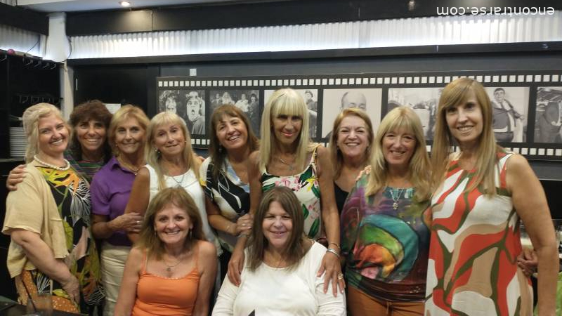 28173 12 EN EL DÍA DE LA MUJER NOS JUNTAMOS A TOMAR UN CAFÉ