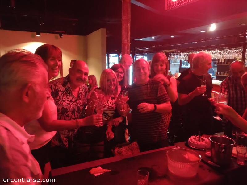 28233 3 FESTEJAMOS EL CUMPLE DE BETO INTELIGENTE 