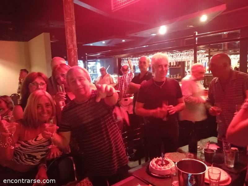 28233 8 FESTEJAMOS EL CUMPLE DE BETO INTELIGENTE 