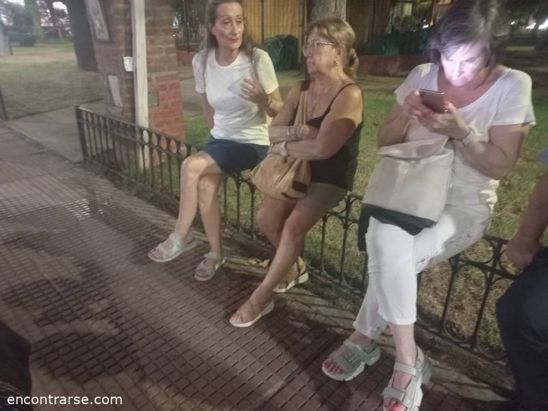 28295 9 CAMINAMOS Y NOS REFRESCAMOS