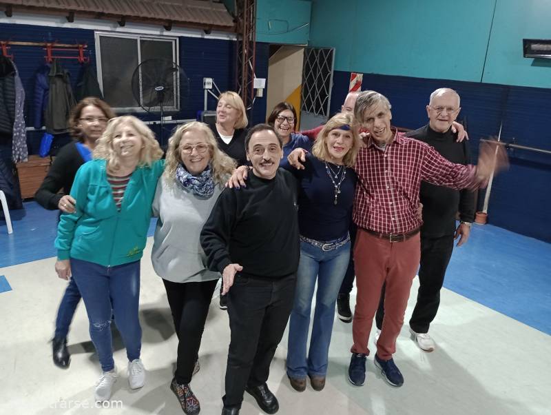 28880 1 MARTES MOVIDITOS…   REVOLUCIÓN SALSABACHATERA EN ALMAGRO !
