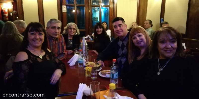 Encuentro 29077 : "NOCHE DE CANCIONES Y BAILE"