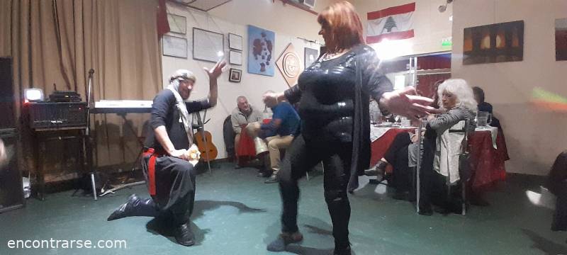 Encuentro 31536 : CENA SHOW Y BAILE EN ANUSH (nuevamente, para repetir o para conocer)