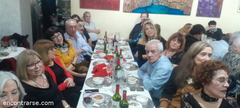 Encuentro 31536 : CENA SHOW Y BAILE EN ANUSH (nuevamente, para repetir o para conocer)