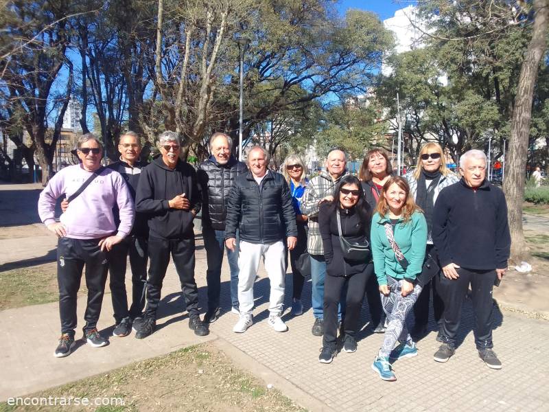 Encuentro 32325 : VENITE A CAMINAR A  RAMOS... EJERCICIO, CHARLAS Y CAFÉ!
