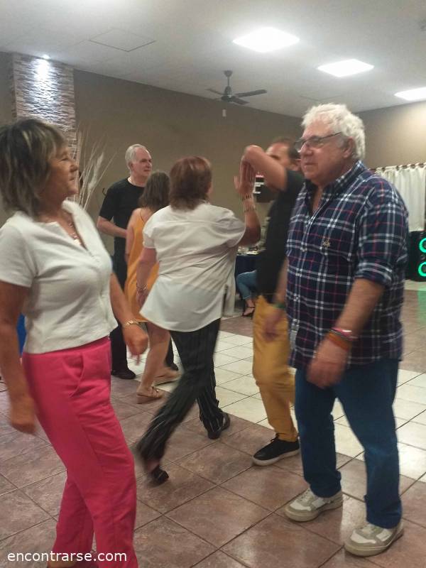 Encuentro 32878 : DESPEDIMOS EL AÑO MERIENDA SHOW Y BAILE, NUEVO LUGAR !!! 