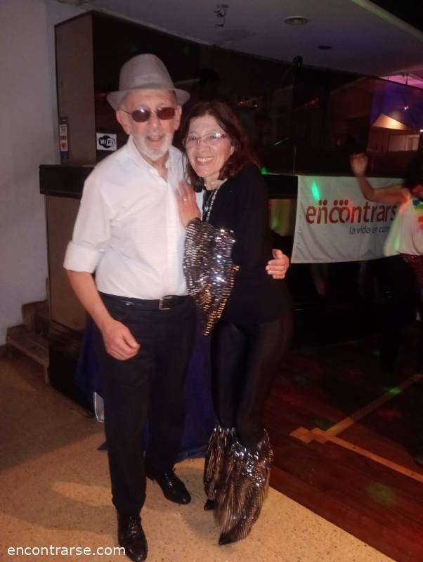 Encuentro 34506 : FESTEJAMOS LA PRIMAVERA  VINTAGE BAILANDO Y CANTANDO EN VILLA DEL PARQUE !