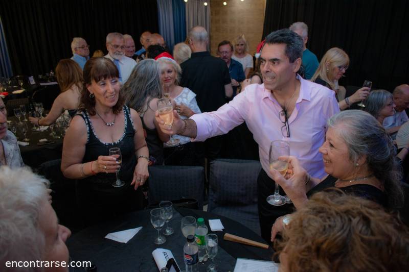 Encuentro 34771 : GRAN FIESTA DE FIN DE AÑO Y CUMPLES SAGITARIANOS !