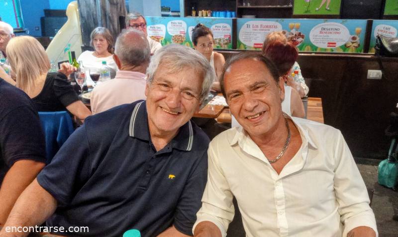 Encuentro 35714 :    Regalate una noche especial de, abrazos, risas, charla, rica cena y baile 