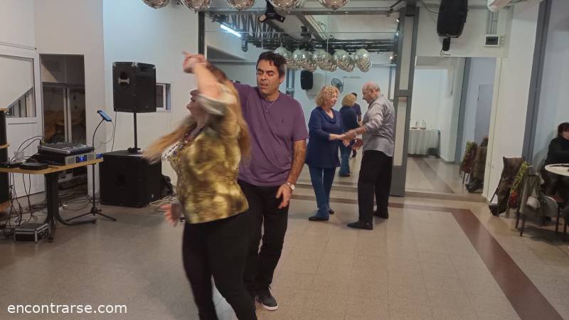 Encuentro 36136 : Y BAILAMOS EN LA FIESTA DOMINGUERA DE MONTE CASTRO  ! ! !