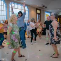 Encuentro 30098 : MERIENDA Y BAILE EN VILLA URQUIZA  ! ! !