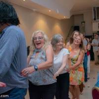 Encuentro 30098 : MERIENDA Y BAILE EN VILLA URQUIZA  ! ! !