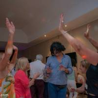 Encuentro 30098 : MERIENDA Y BAILE EN VILLA URQUIZA  ! ! !