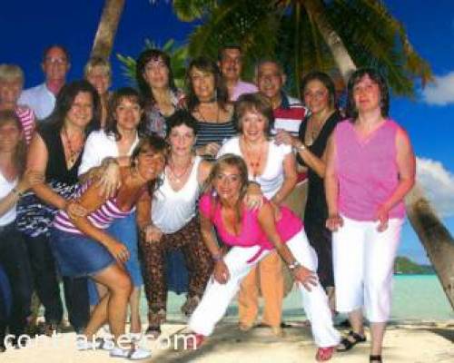 diseño gráfico de David. Le voy a pedir que nos ponga en bikini :Encuentro Grupal  Domingos en Cuba Mía ::· Mucha Salsa!!!!!