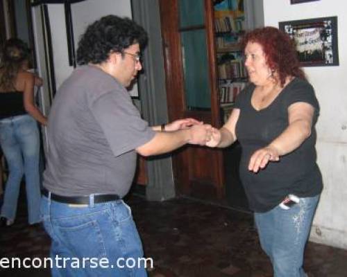 2868 28 VENI a Av. BOEDO 830 * que BAILANDO CON LAS CLASES de DANIELA SEGUIMOS APRENDIENDO y MEJORANDO SALSA , ROCK y AMERICANO!