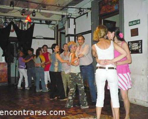 2887 1 VENI a Av. BOEDO 830 * QUE BAILANDO CON LAS CLASES de DANIELA SEGUIMOS APRENDIENDO y MEJORANDO SALSA , ROCK y AMERICANO!