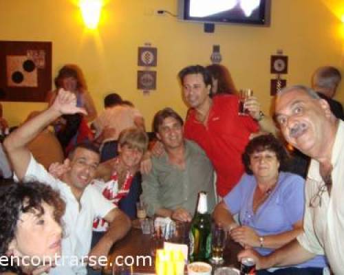 2966 15 FRANCODAY Y LA JONES PRESENTAN - THE ROZZ RESTO -PUB