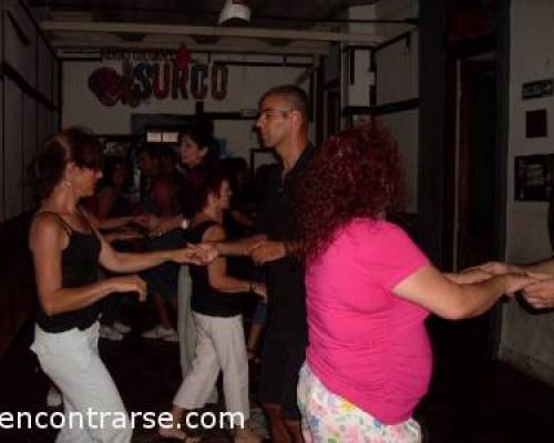 2992 6 VENI a Av. BOEDO 830 * que BAILANDO CON LAS CLASES de DANIELA SEGUIMOS APRENDIENDO y MEJORANDO SALSA , ROCK y AMERICANO!