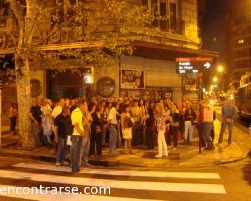 3004 7 AVENIDA DE MAYO POR LA JONES Desde el Centerario al estado de bienestar