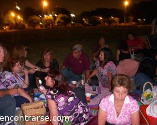 3033 32 MEGA PICNIC NOCTURNO EN LA COSTA DE OLIVOS