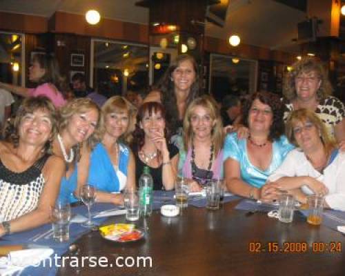 Vamos chicas a anotarse en la foto así las conocen, gracias a todas... :Encuentro Grupal PARA QUE LOS SOLOS/AS PODAMOS FESTEJAR EL DIA DE LOS ENAMORADOS, NOS VAMOS AL PARQUE DE LA CERVECERIA