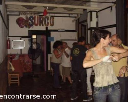 3067 13 VENI a Av. BOEDO 830 * que BAILANDO CON LAS CLASES de DANIELA SEGUIMOS APRENDIENDO y MEJORANDO SALSA , ROCK y AMERICANO!