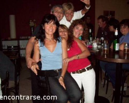 3178 38   LE VARIETE ROZZ PUB   & La Jones y Francoday
