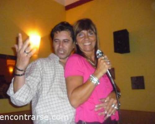 ¡¡¡ Dulce parejita¡¡¡¡el seriote ; ella "juguetona" :Encuentro Grupal ¡¡¡¡ NOS ENFIESTAMOS CON EL CUMPLE DE LA LA JONES y MAIONLINE !!!