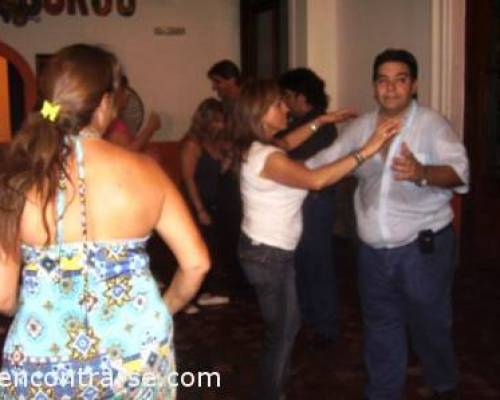 3207 19 VENI a Av. BOEDO 830 * que BAILANDO CON LAS CLASES de DANIELA SEGUIMOS APRENDIENDO y MEJORANDO SALSA , ROCK y AMERICANO!