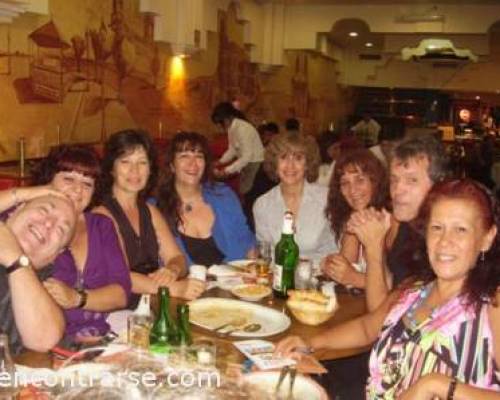 3282 1 cenando en el clavel