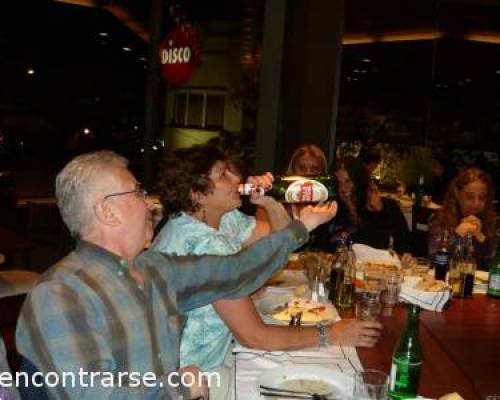 QUE RICA!!!! LASTIMA QUE ESTABA VACIA :Encuentro Grupal A PROPOSITO DE LA FELICIDAD DESPUES DE LOS 50