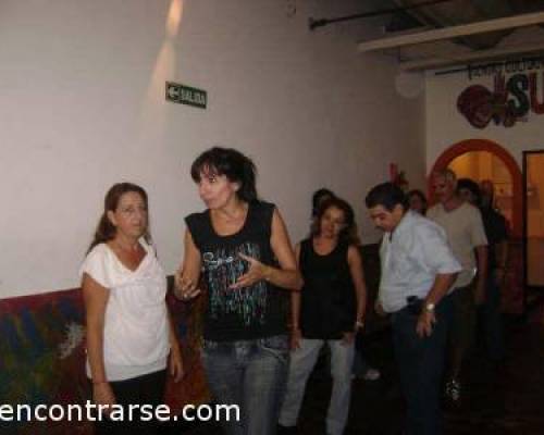 3398 12 VENI a Av. BOEDO 830 * que BAILANDO CON LAS CLASES de DANIELA SEGUIMOS APRENDIENDO y MEJORANDO SALSA , ROCK y AMERICANO!