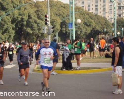 3518 27 DESPUES DE CAMINAR O CORRER.... EL CHOCOLATE CON CHURROS DEL 25 DE MAYO