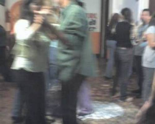 3546 17 VENI a Av. BOEDO 830 * que BAILANDO CON LAS CLASES de DANIELA SEGUIMOS APRENDIENDO y MEJORANDO SALSA , ROCK y AMERICANO