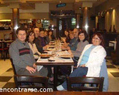 AUNQUE PAREZCA MENTIRA PERO CAMINAMOS :Encuentro Grupal CAMINAMOS POR LA HERMOSA PLAZA ARENALES