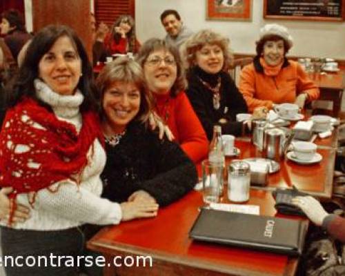 Me pá que la nena está grande para upa... :Encuentro Grupal SAN TELMO POR LA JONES- DESDE EL ARROYO TERCERO DEL SUR A LOS CONVENTILLOS