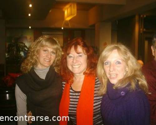 jaa! divinas las tres!!!! :Encuentro Grupal Cafecito ****Zona Norte****