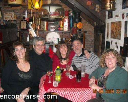 Una mesa de amigos del alma!!! :Encuentro Grupal 