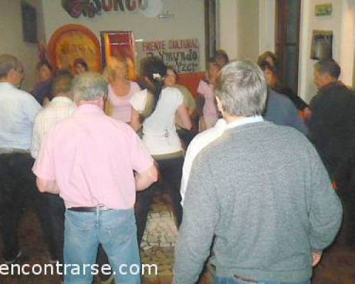 3817 36 VENI a Av. BOEDO 830 * que BAILANDO CON LAS CLASES de DANIELA SEGUIMOS APRENDIENDO y MEJORANDO SALSA , ROCK y AMERICANO! 