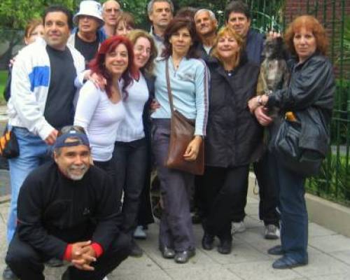 4073 1 VENI  A CAMINAR A ZONA OESTE....   QUE ACA  