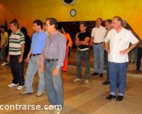 4275 10 DISFRUTA,APRENDE,A BAILAR SALSA Y DIVERTITE!!!! TODOS LOS MIERCOLES DE DICIEMBRE EN RAMOS MEJIA!!!! 